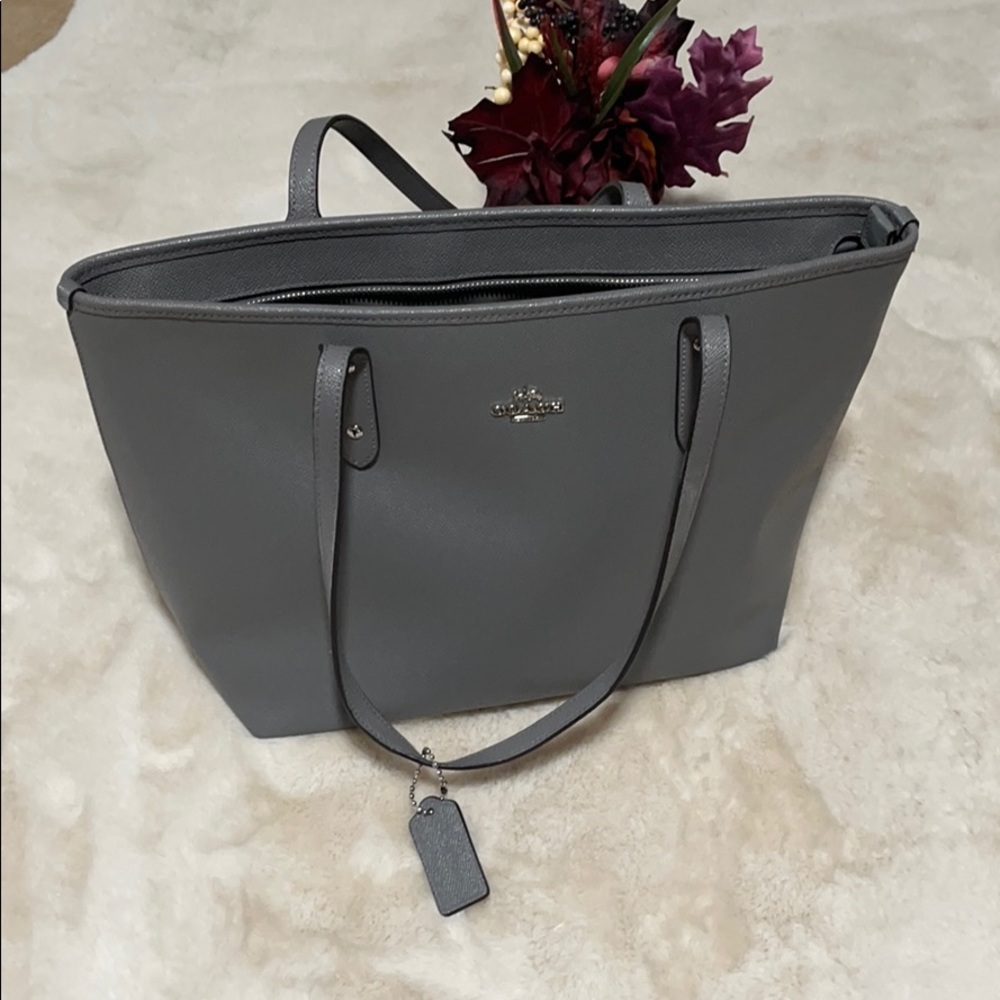Coach tote